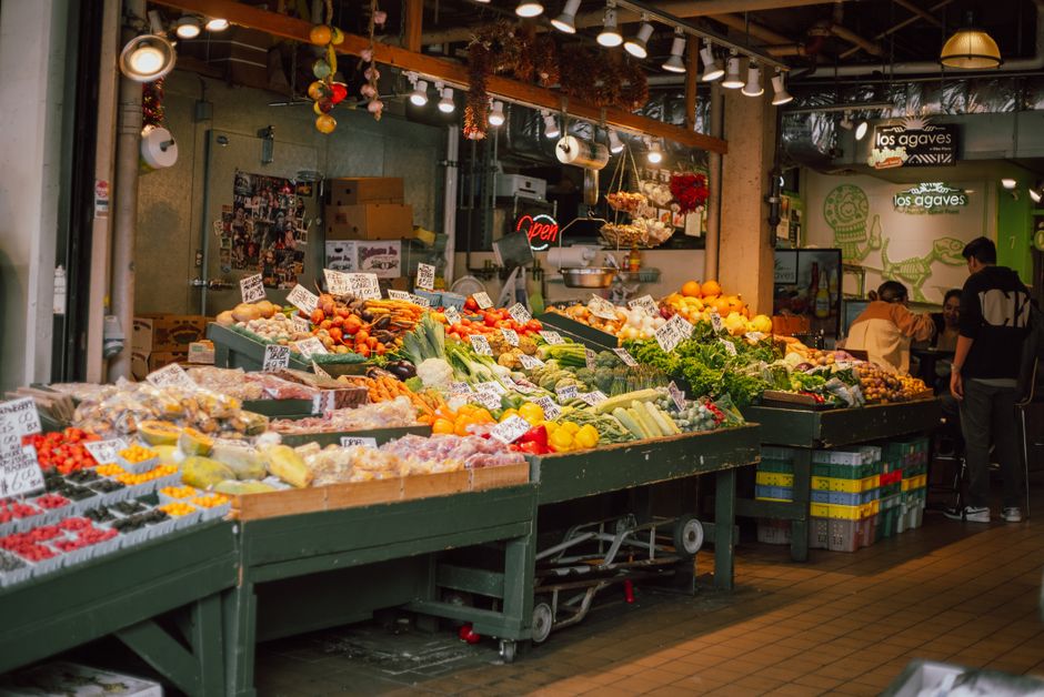 Why Simple Nutrition and Health Habits Outperform Trends